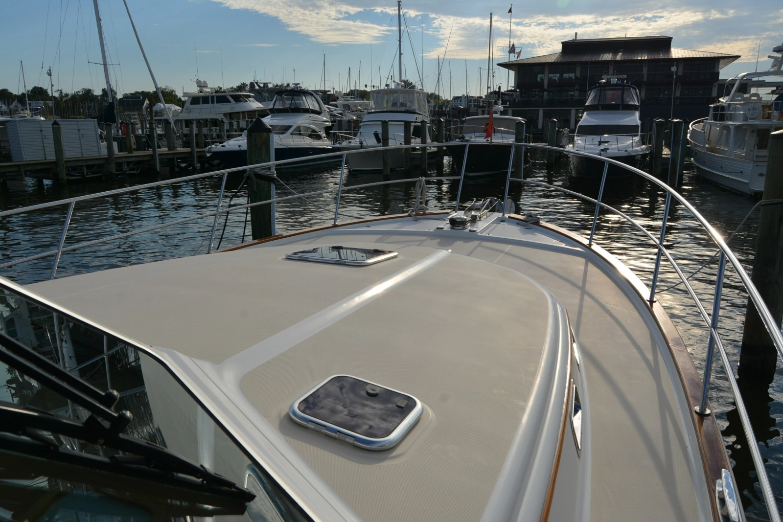 2019 Sabre 45 Salon Express