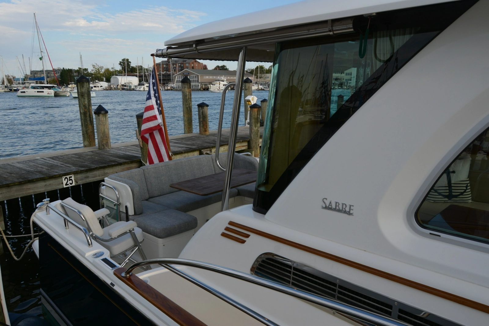 2019 Sabre 45 Salon Express