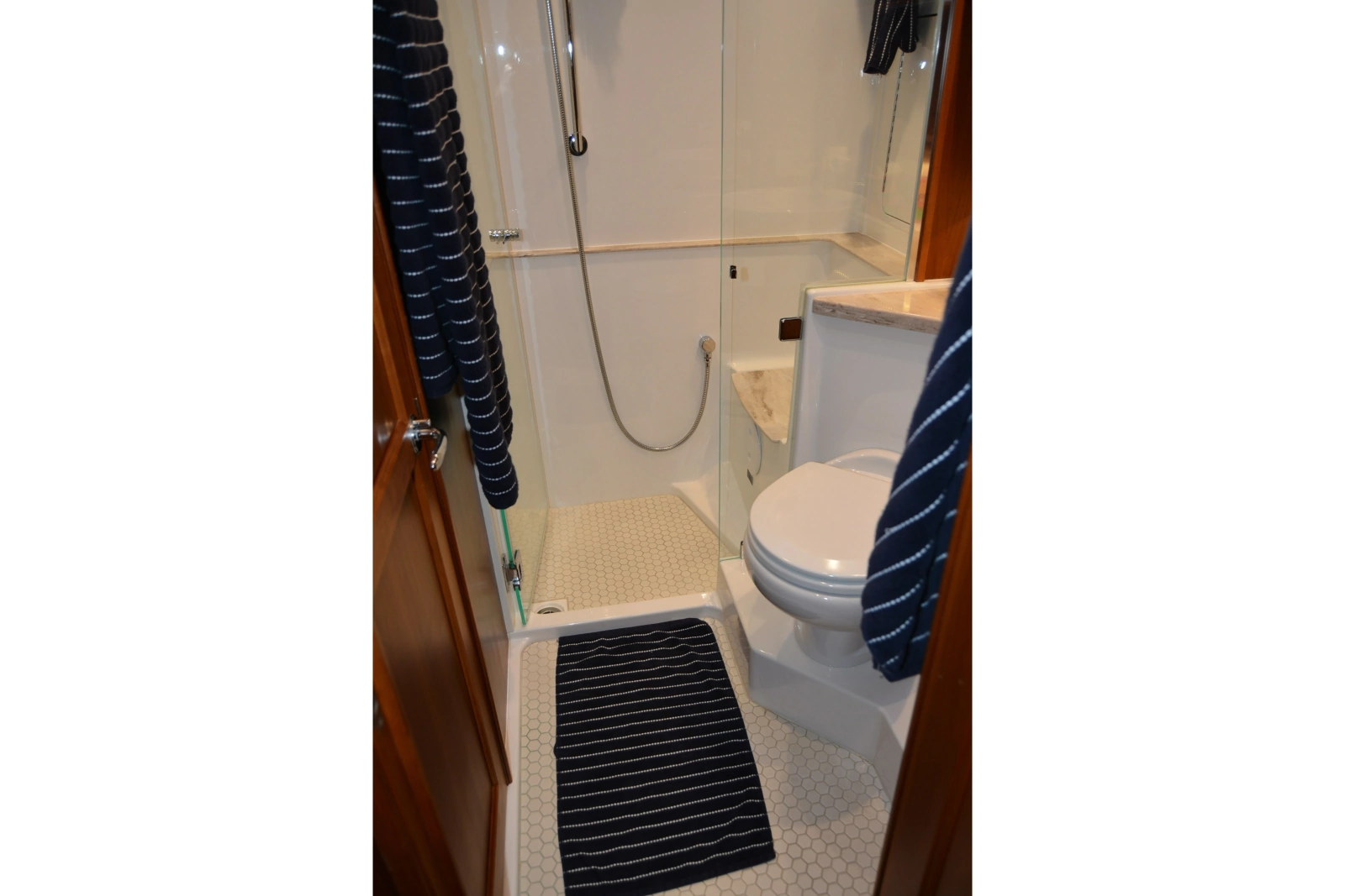 2019 Sabre 45 Salon Express