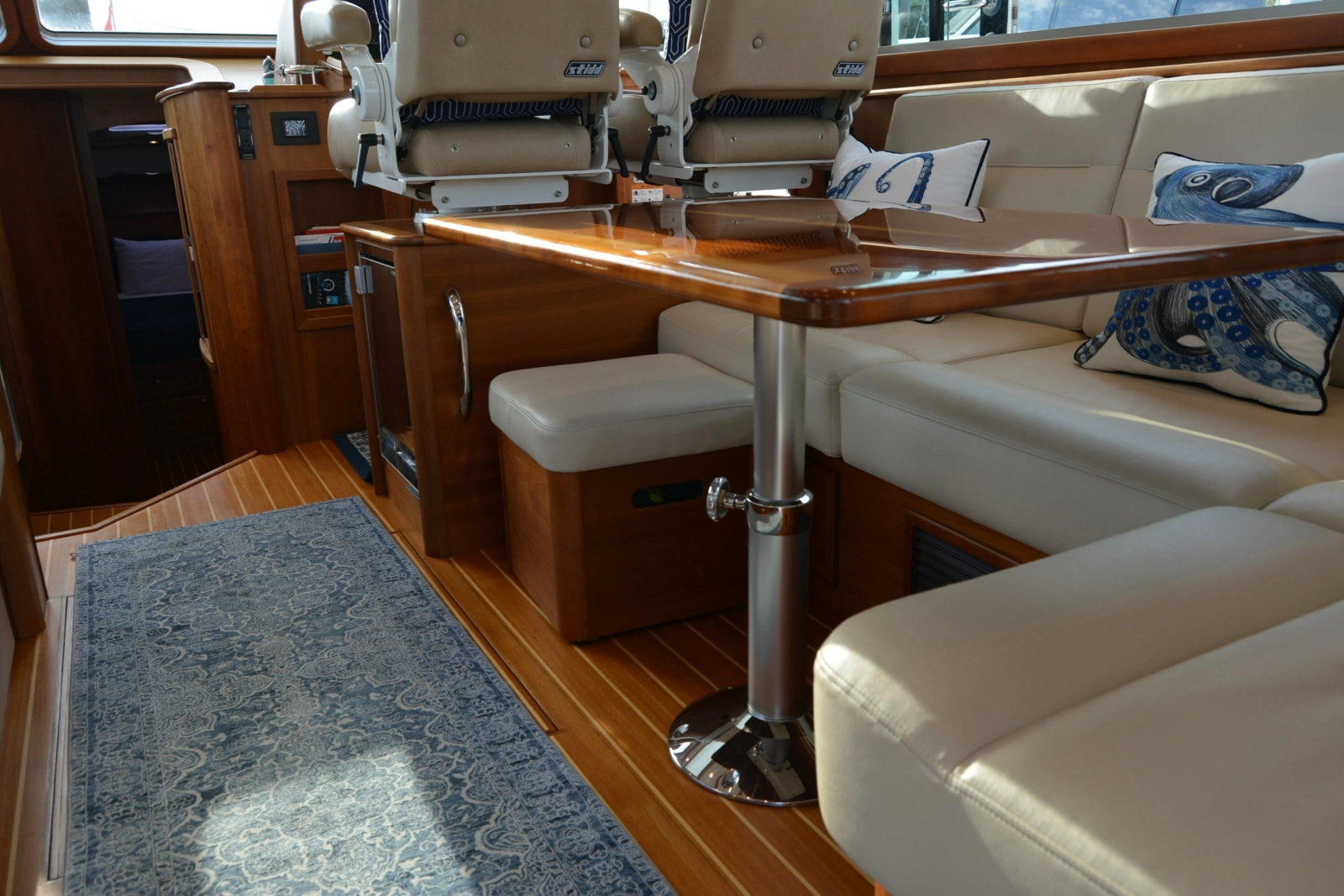 2019 Sabre 45 Salon Express