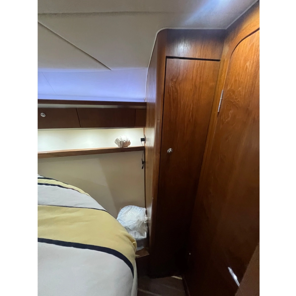 2006 Tiara Yachts 42 Express