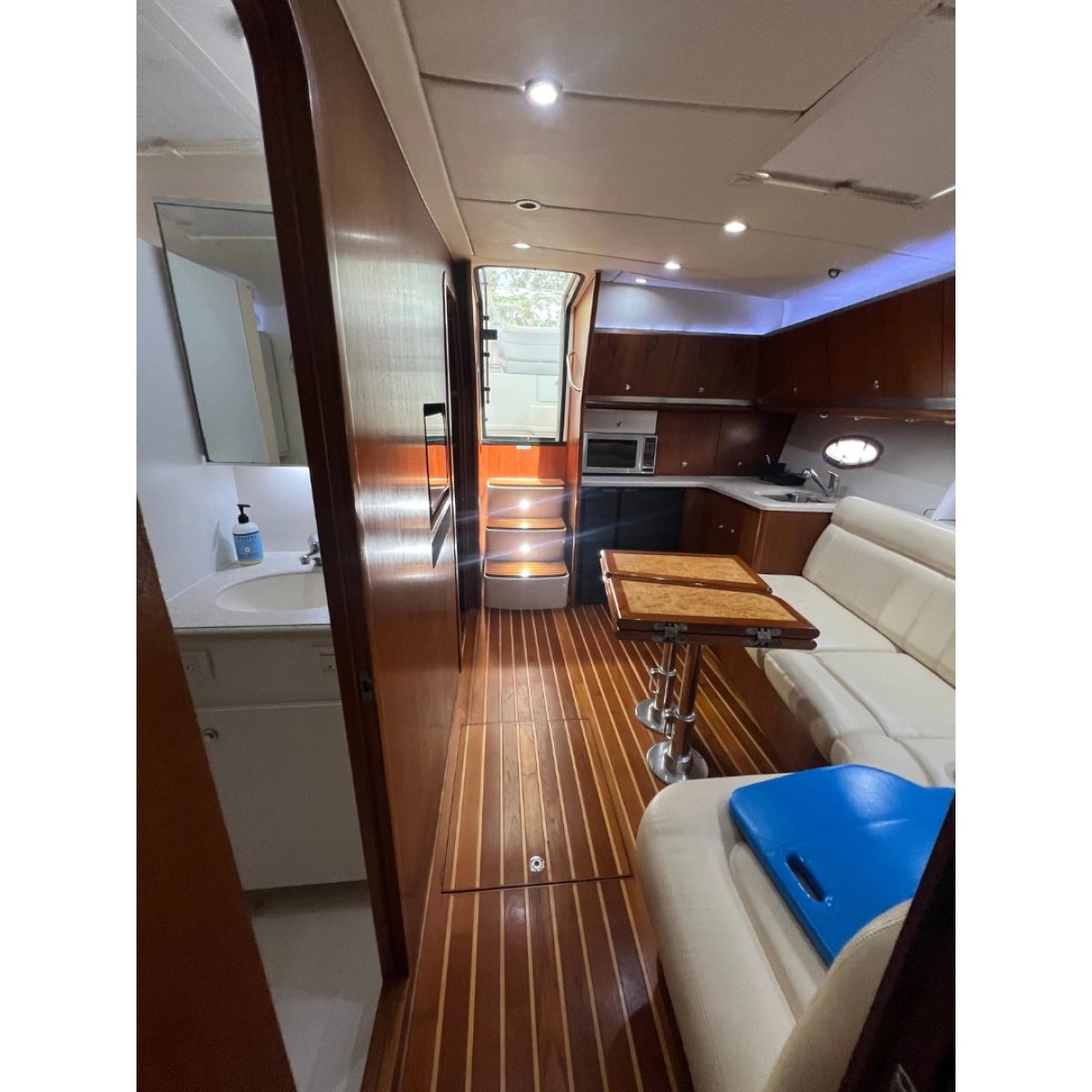 2006 Tiara Yachts 42 Express