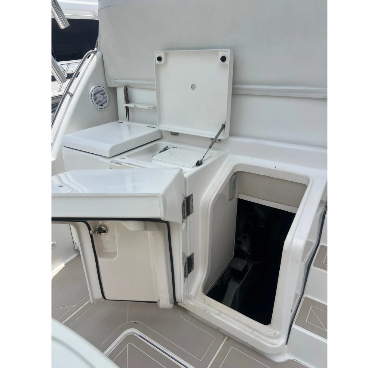 2006 Tiara Yachts 42 Express