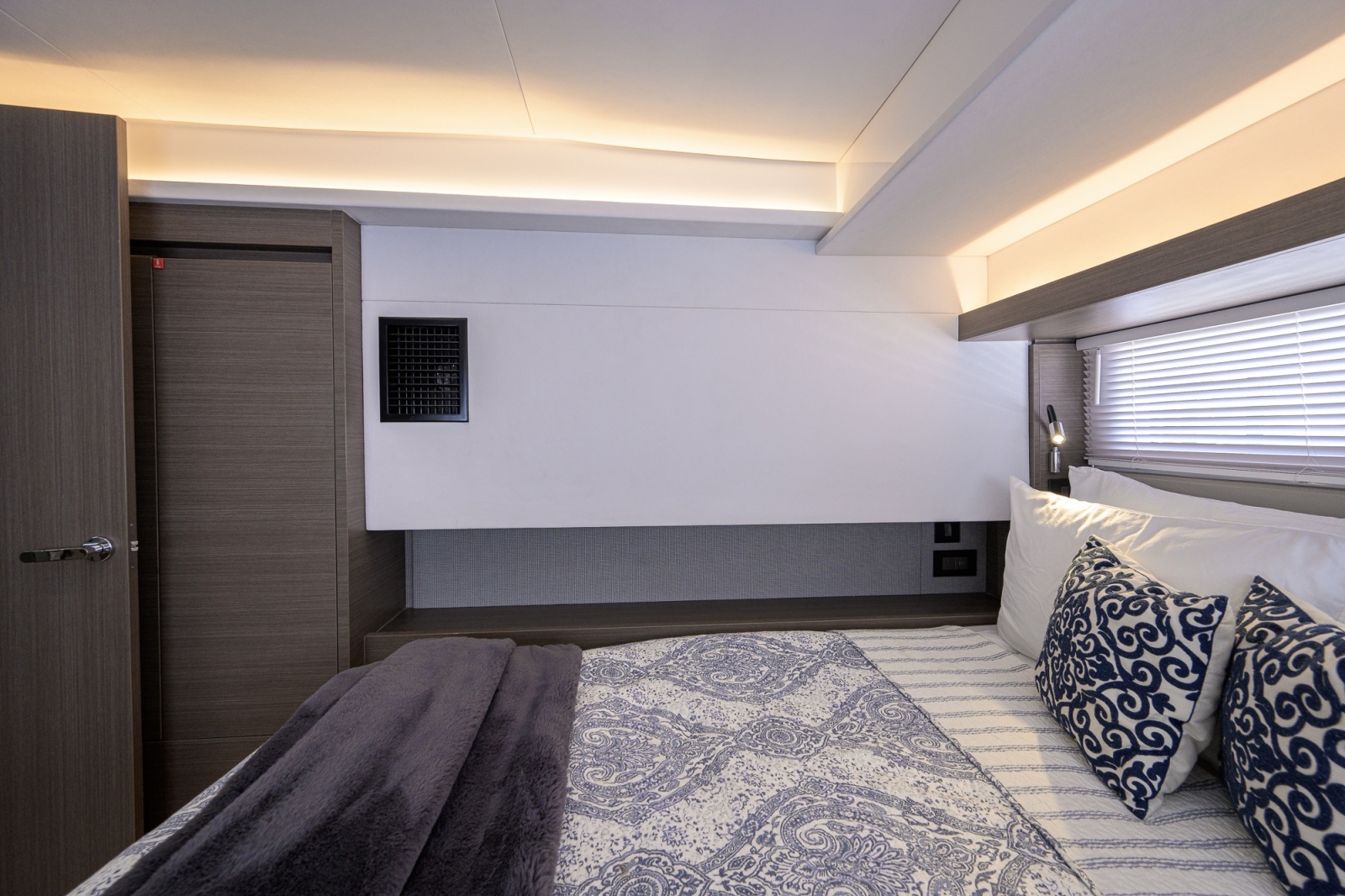 Aft Port Guest Stateroom