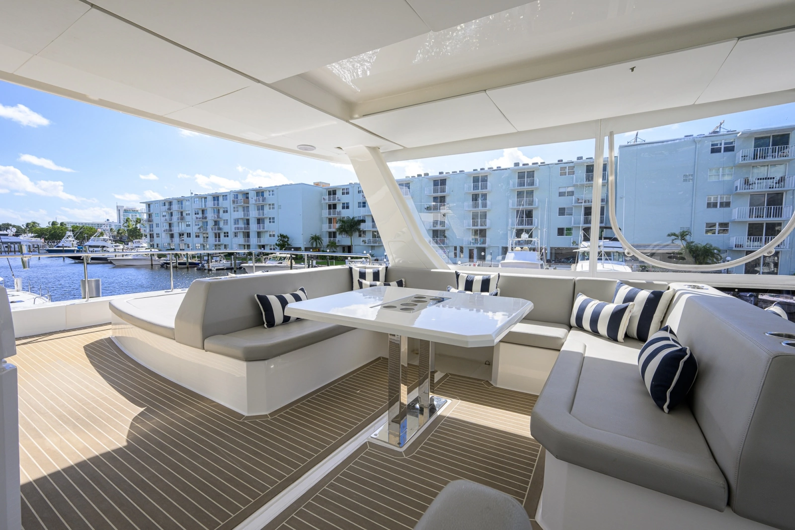 Flybridge