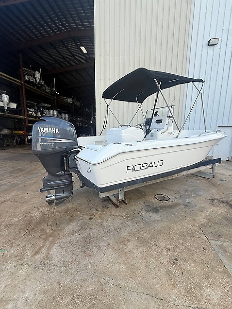 2003 Robalo R190