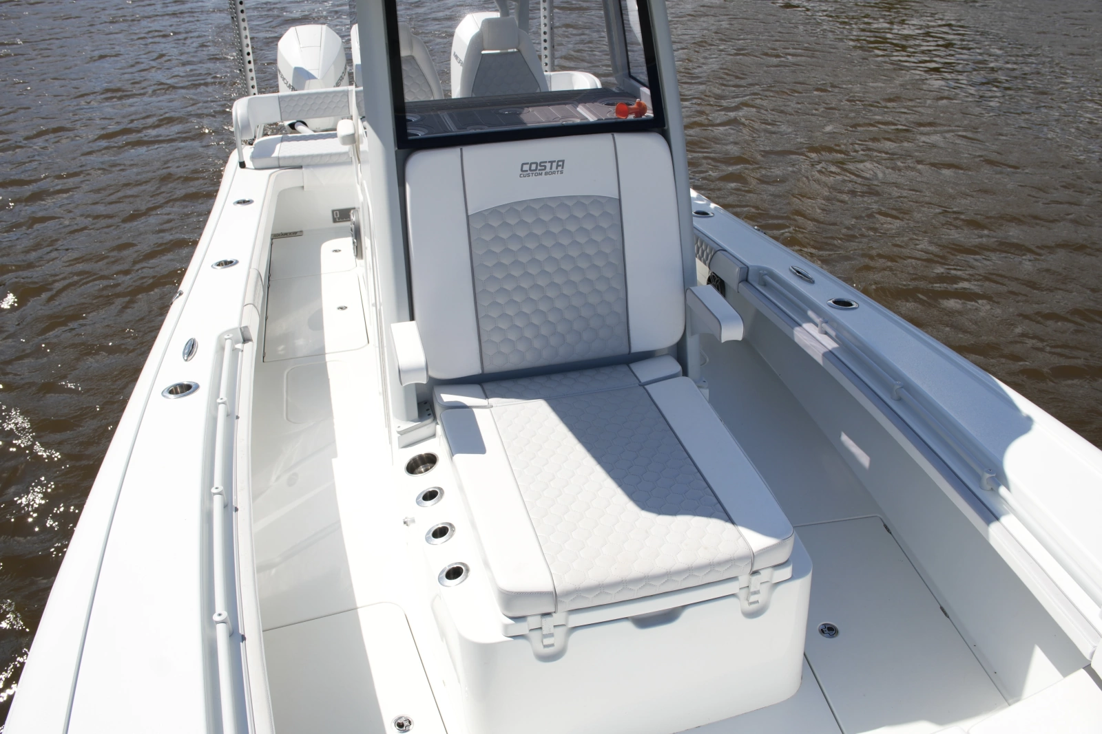 2024 Costa Custom 264 HC