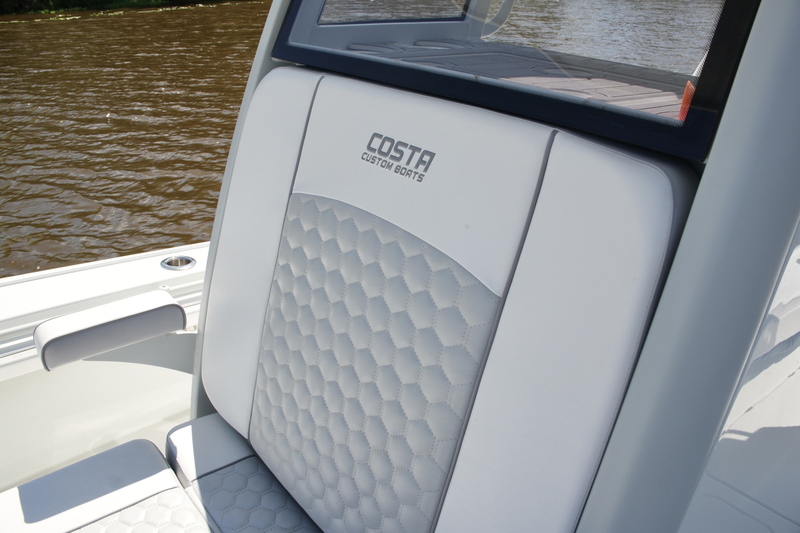 2024 Costa Custom 264 HC