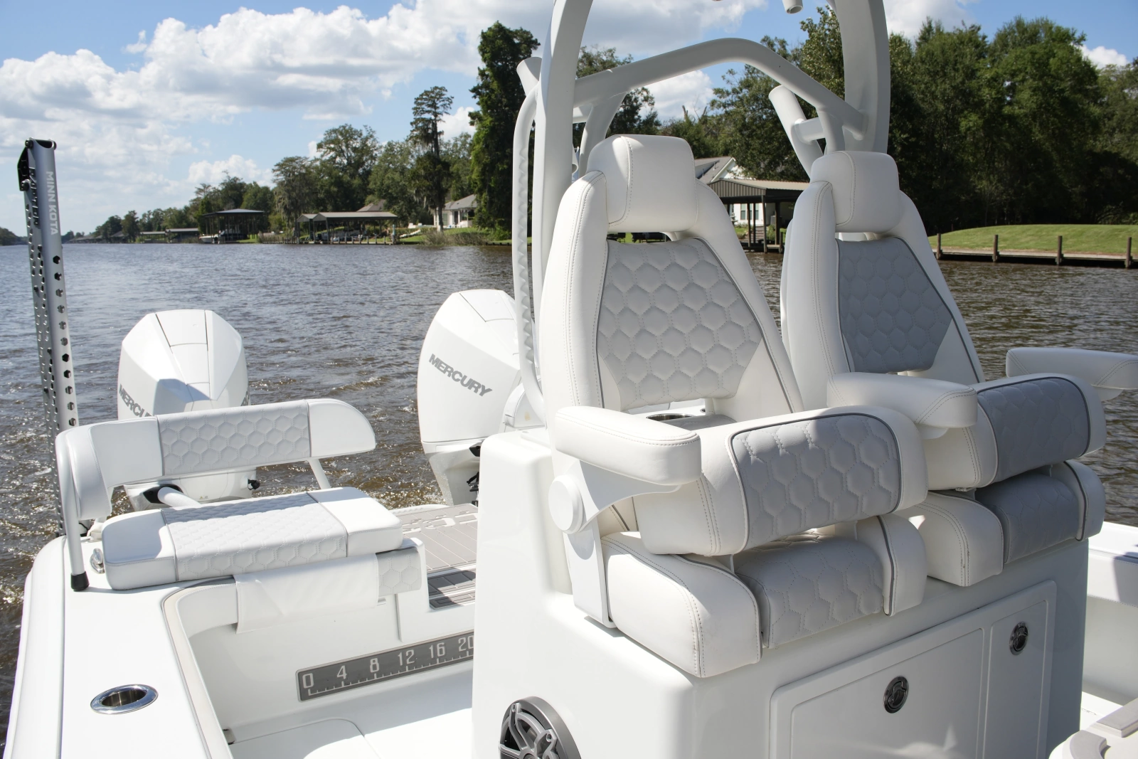 2024 Costa Custom 264 HC