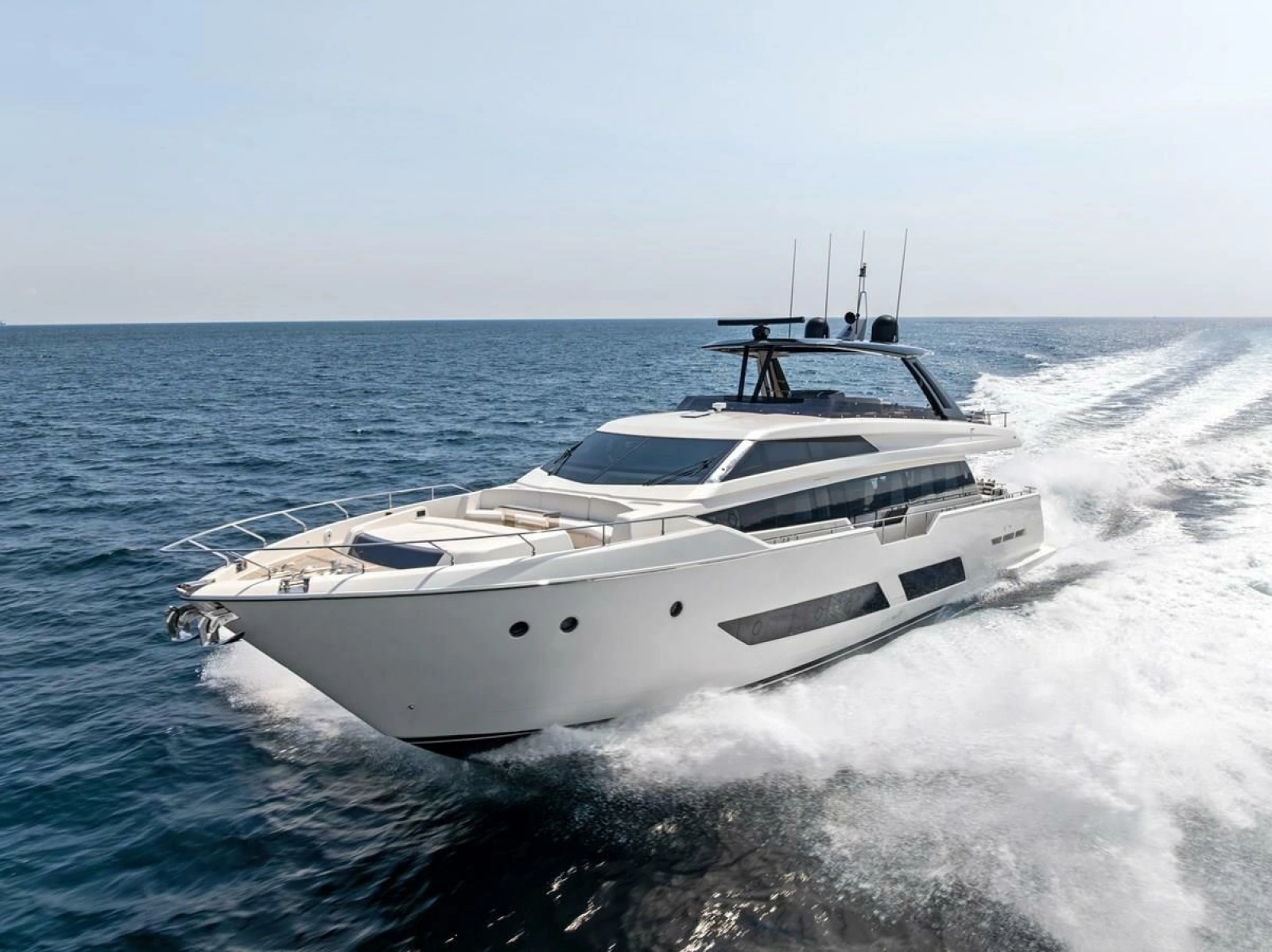 2022 Ferretti Yachts 850 Motoryacht