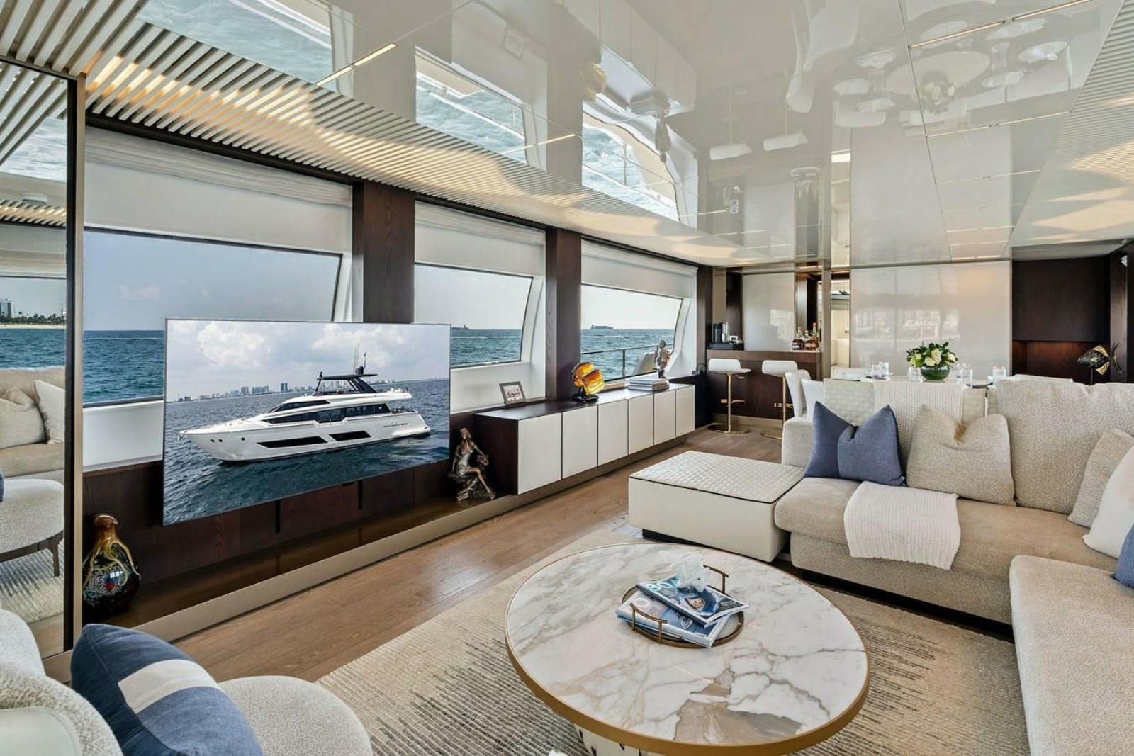 2022 Ferretti Yachts 850 Motoryacht