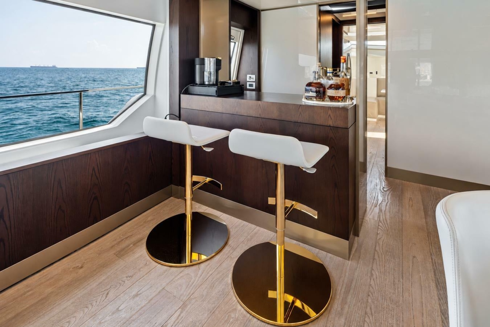 2022 Ferretti Yachts 850 Motoryacht