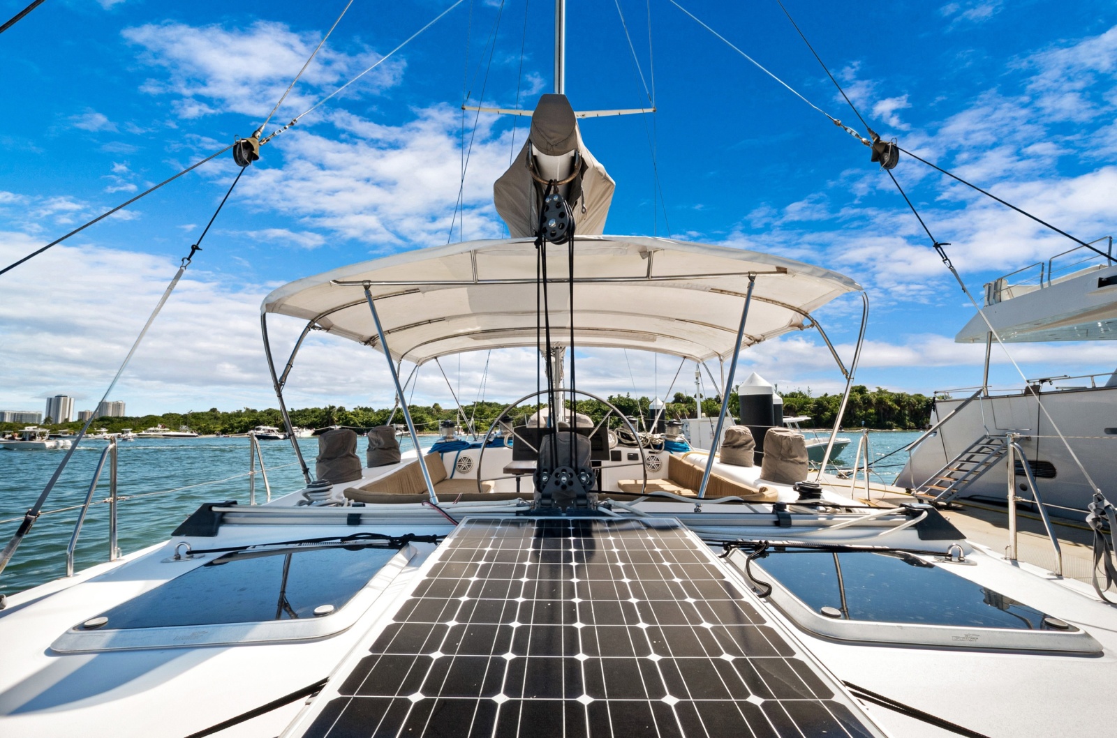 1991 Southern Wind 72