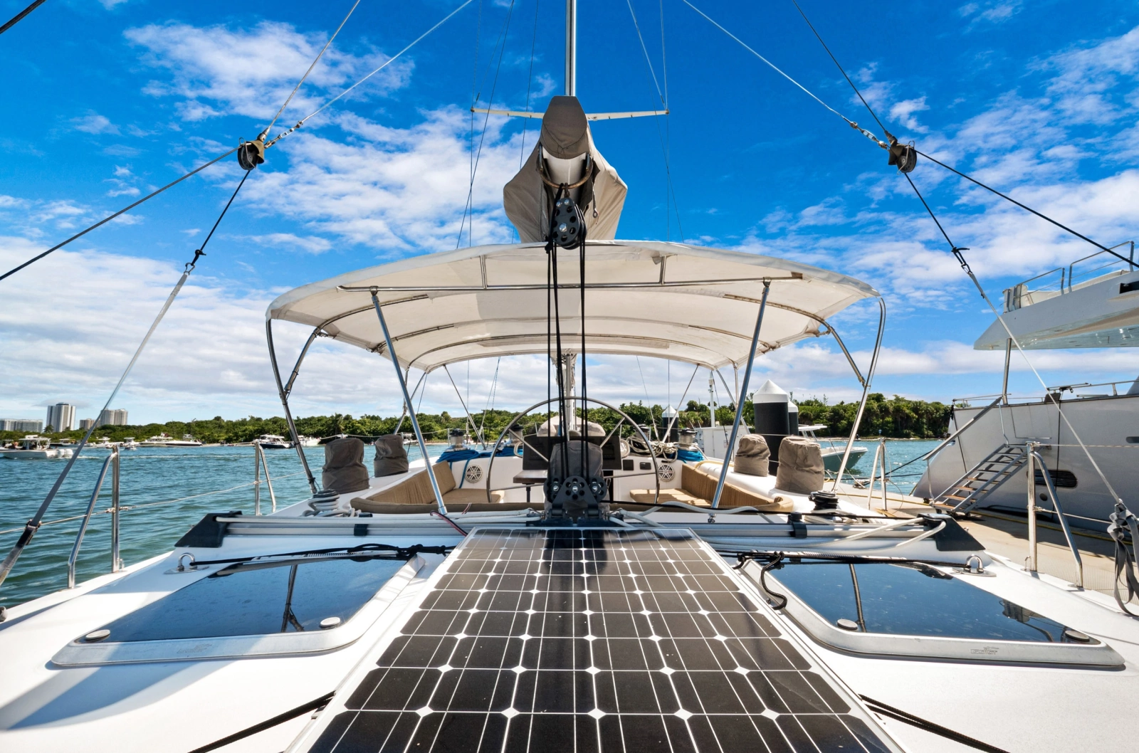 1991 Southern Wind 72