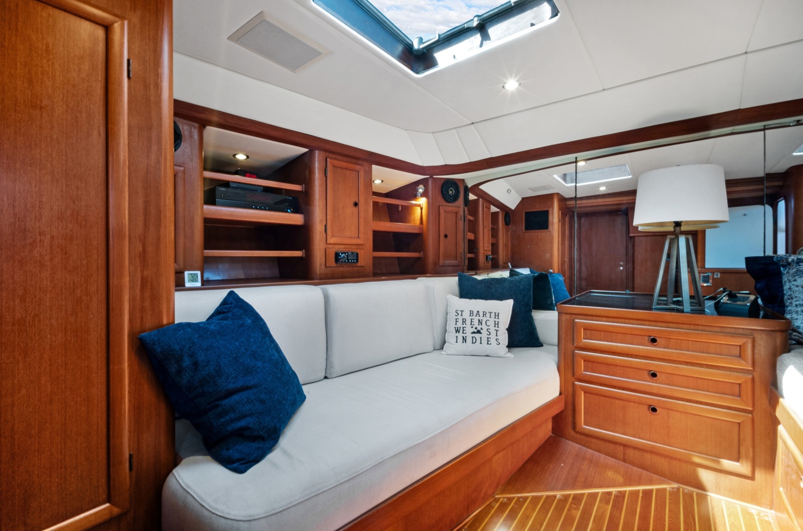 1991 Southern Wind 72