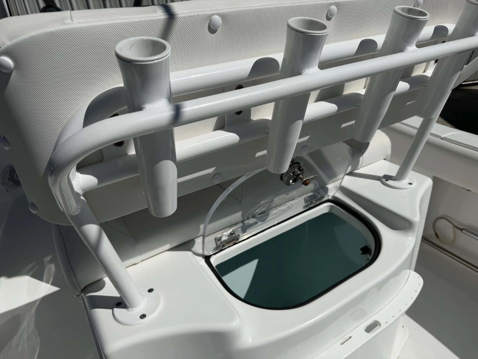 2018 Sea Hunt 225 Ultra