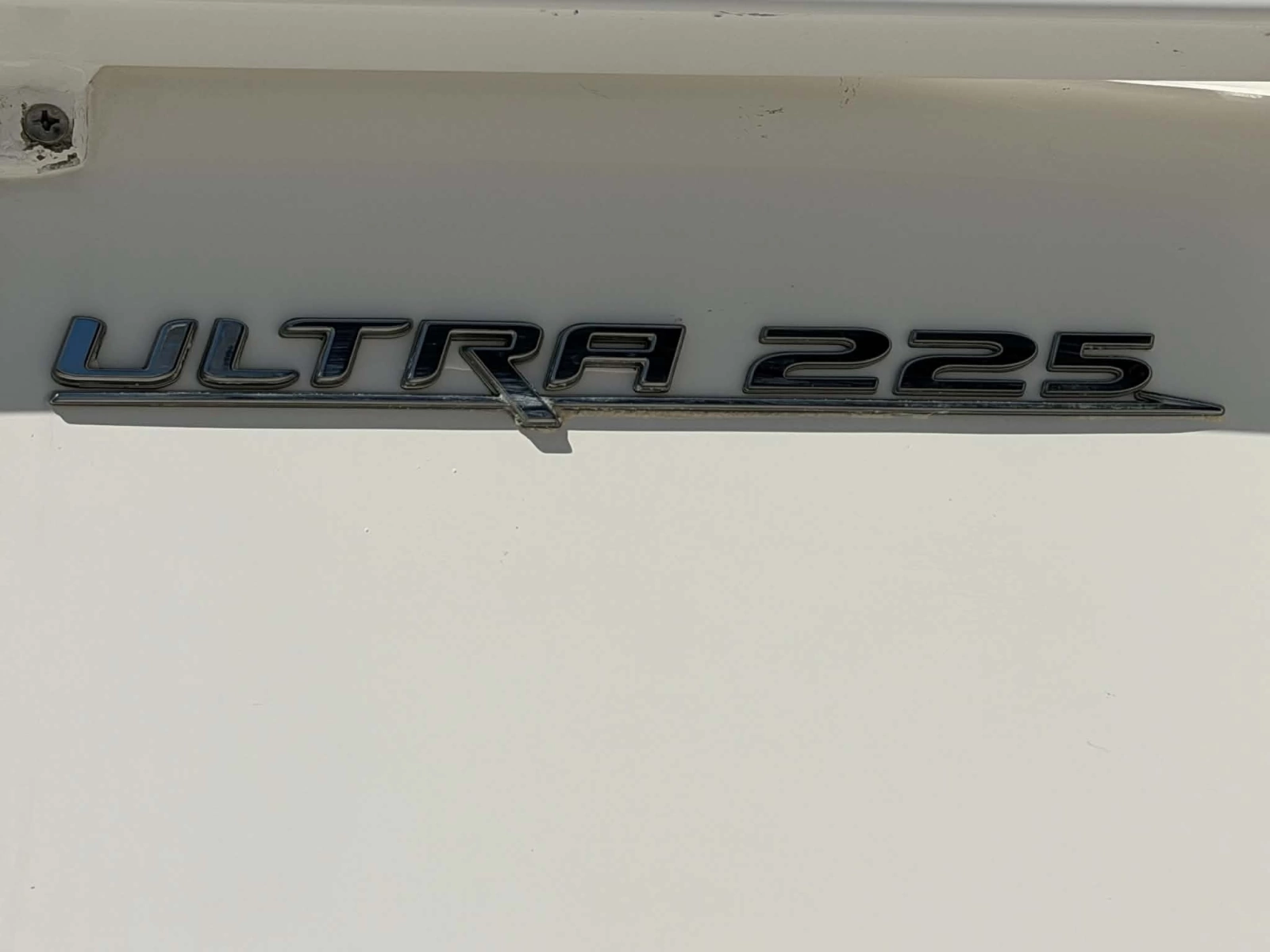 2018 Sea Hunt 225 Ultra