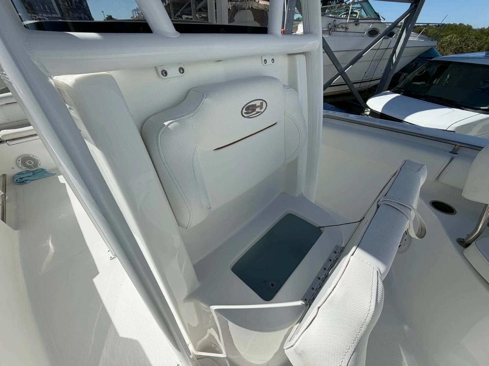 2018 Sea Hunt 225 Ultra