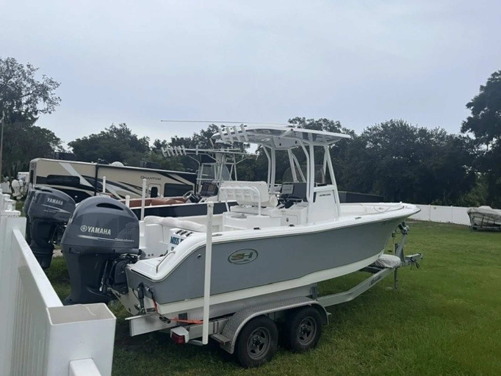 2018 Sea Hunt 225 Ultra
