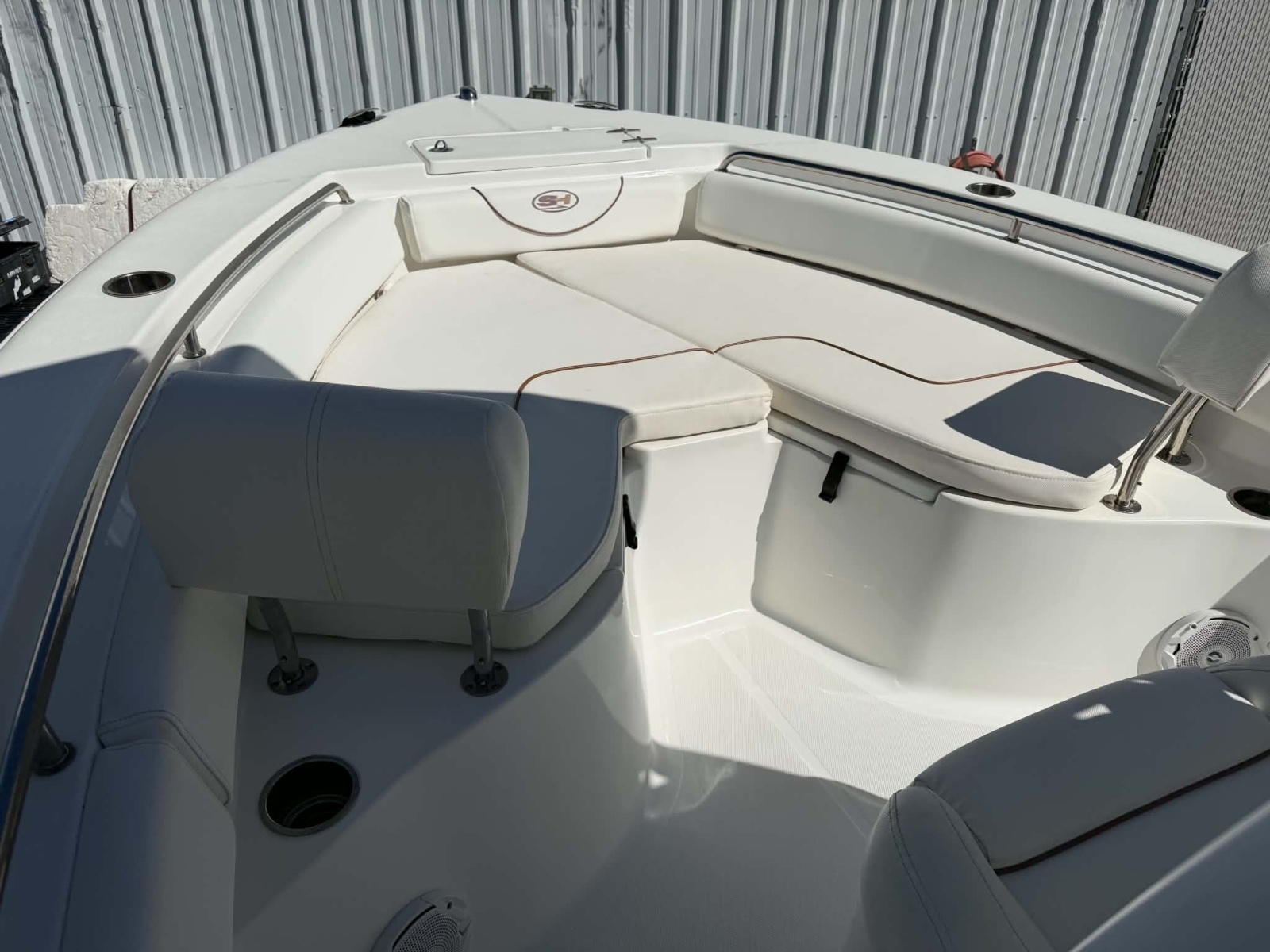 2018 Sea Hunt 225 Ultra