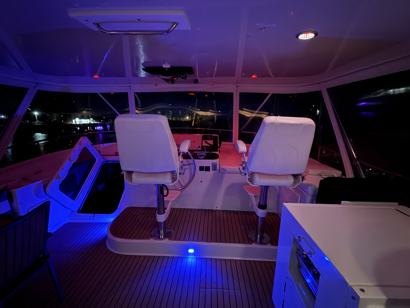 2007 Symbol 59 Convertible Pilothouse MotoryYacht with Portuguese Bridge