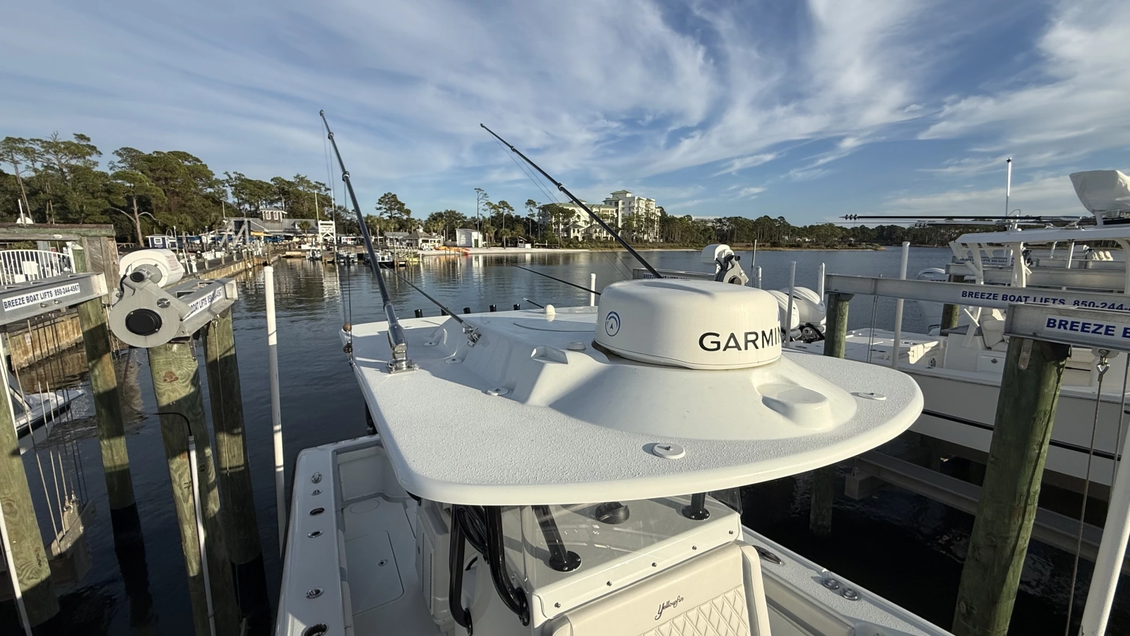 2022 Yellowfin 32 Offshore