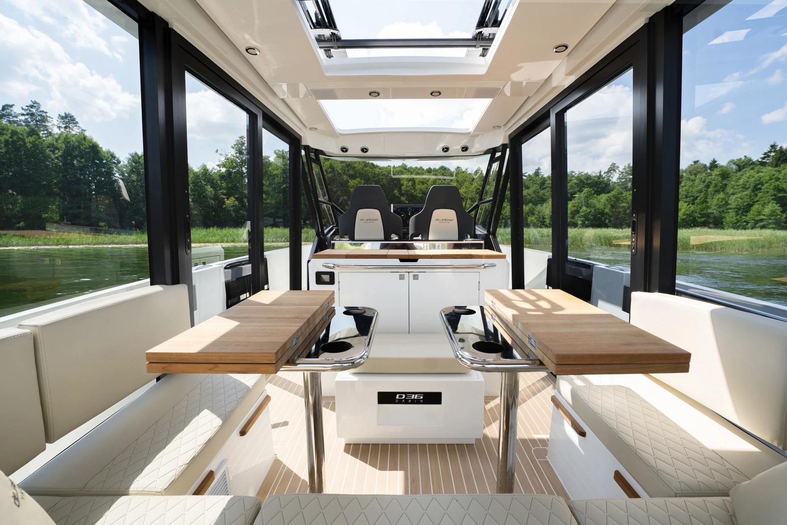 2027 De Antonio D36 Cabin