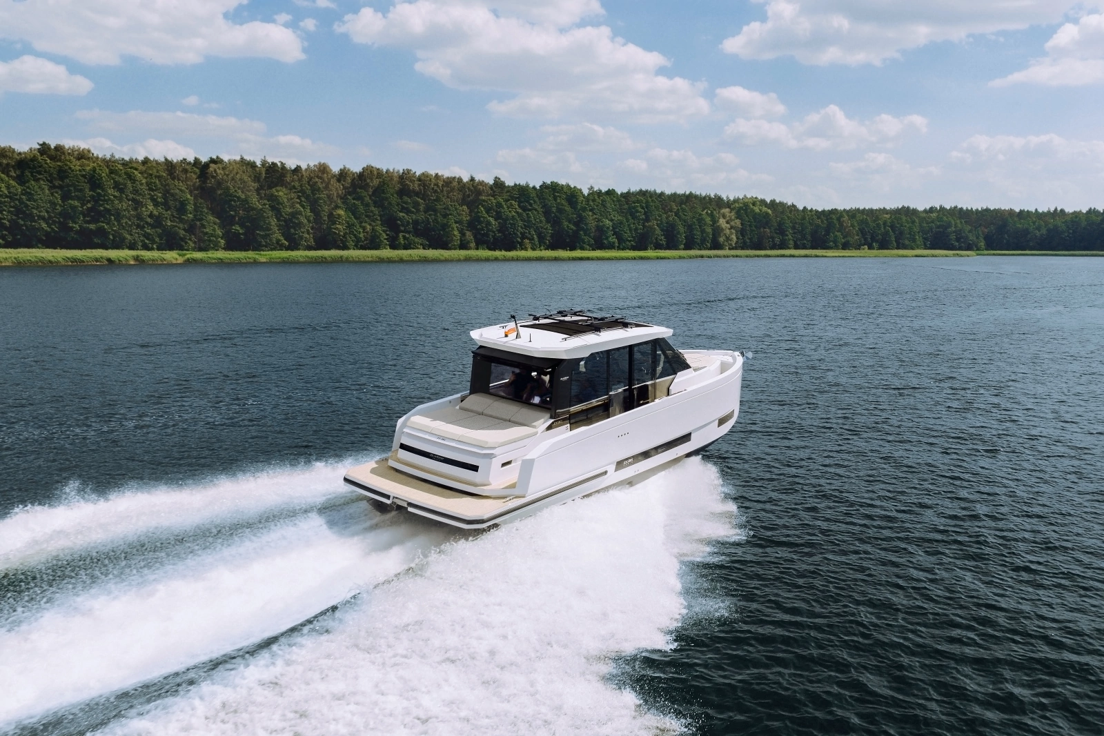 2027 De Antonio D36 Cabin