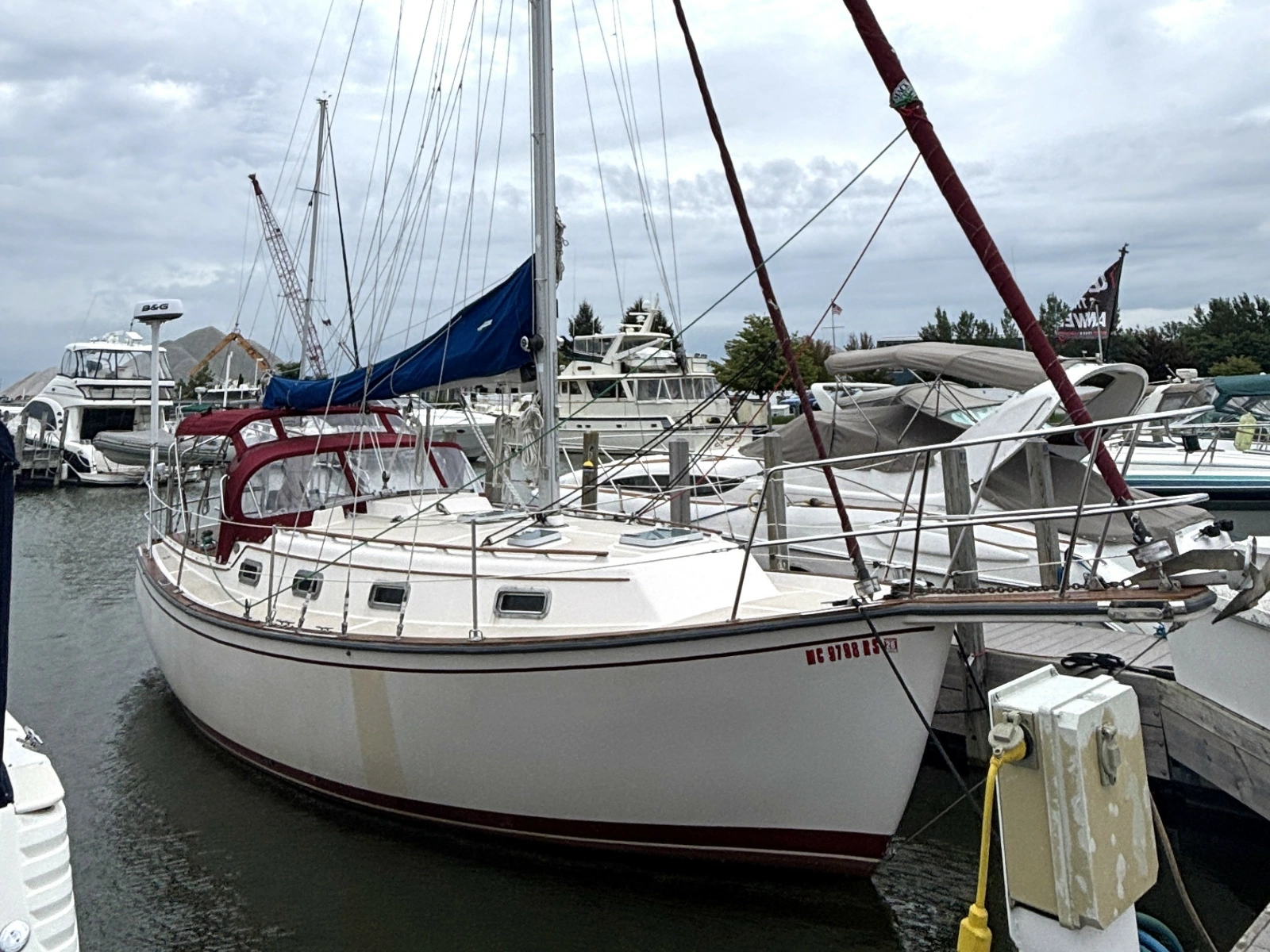 1987 Island Packet 31