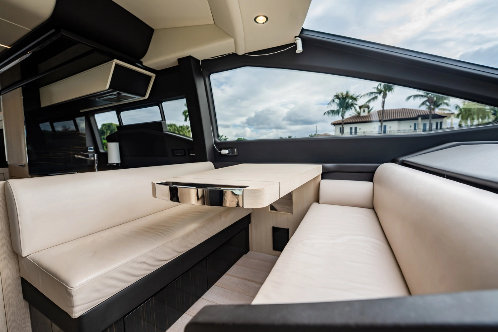 2020 Azimut Fly 72