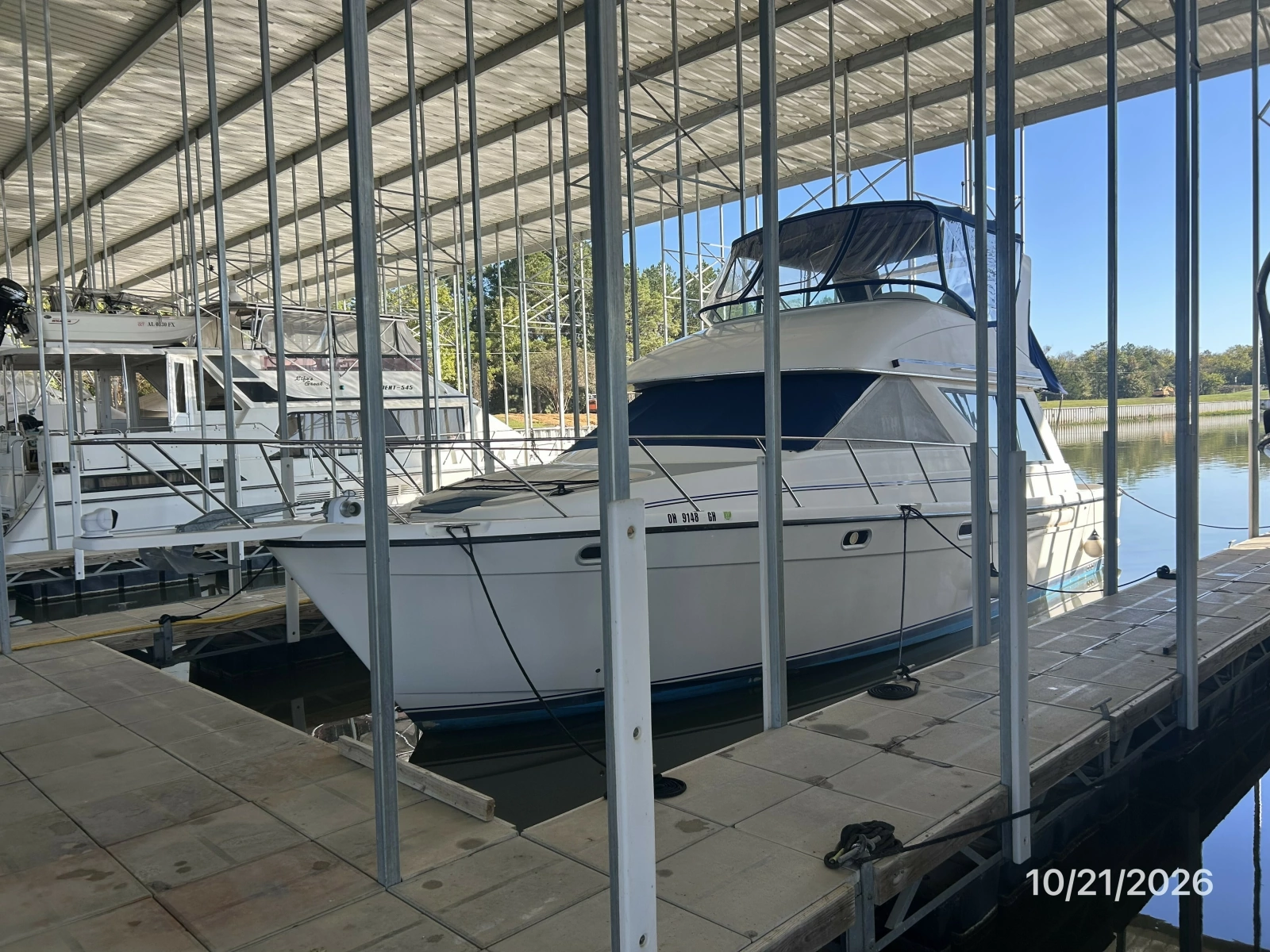 Bayliner 3988 port forward profile2