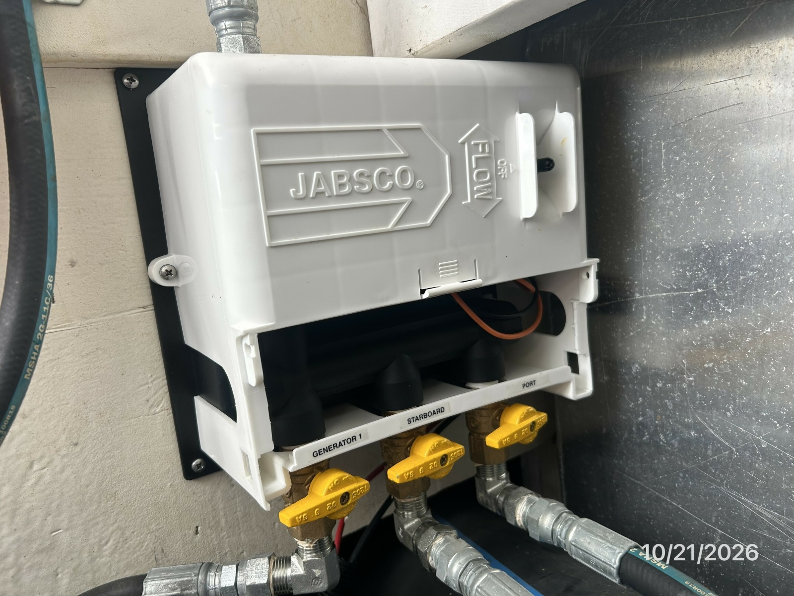 Bayliner 3988 oil change system