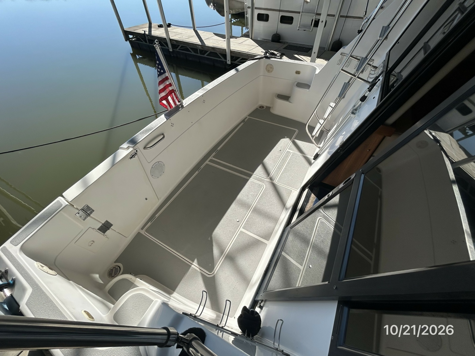 Bayliner 3988 aftdeck1