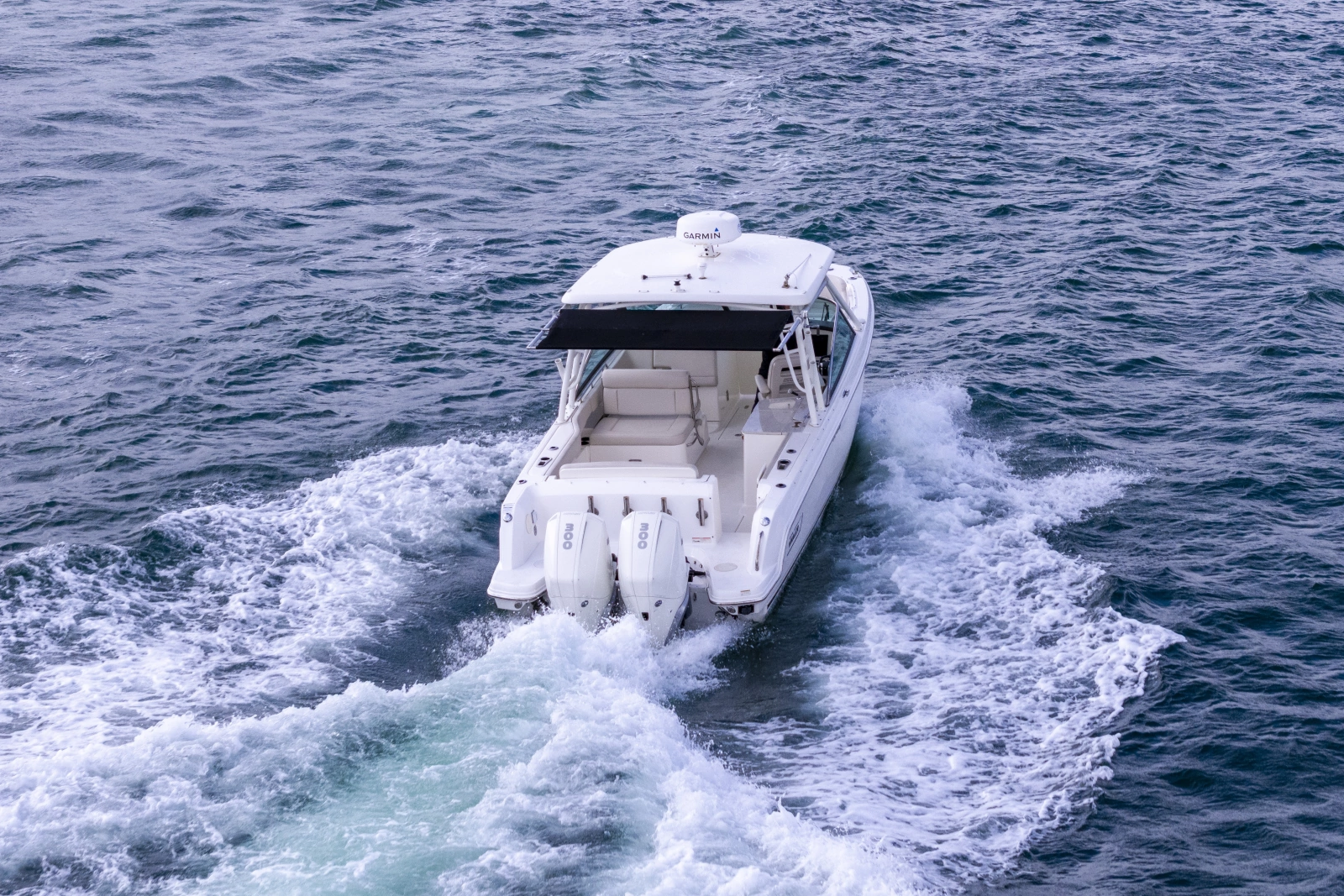 2019 Boston Whaler 270 Vantage