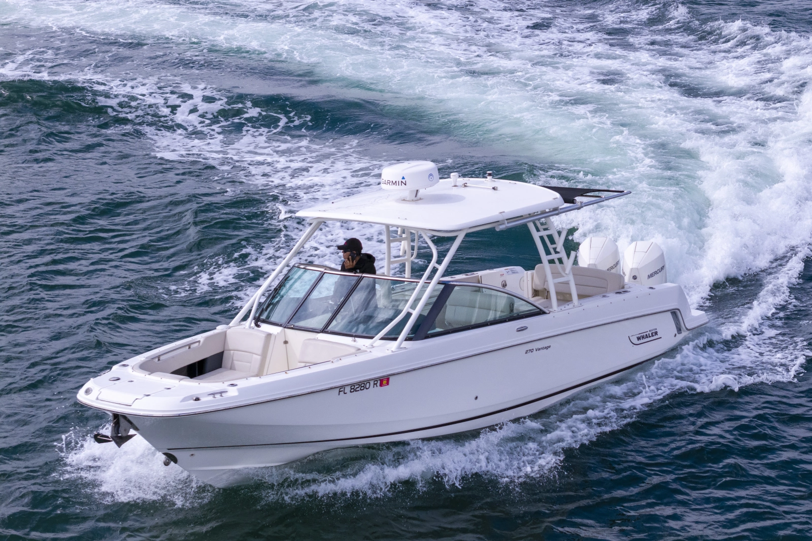 2019 Boston Whaler 270 Vantage