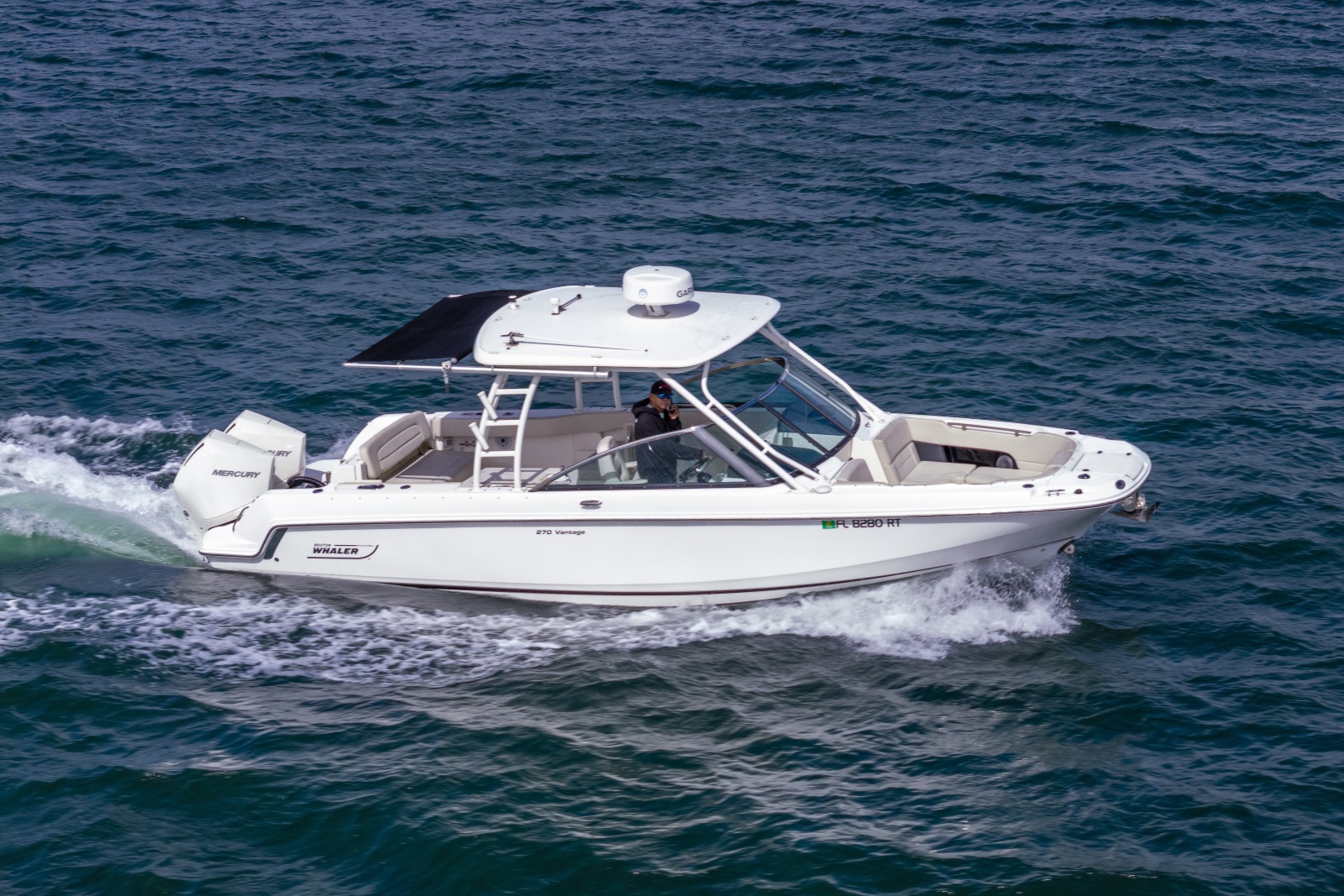2019 Boston Whaler 270 Vantage