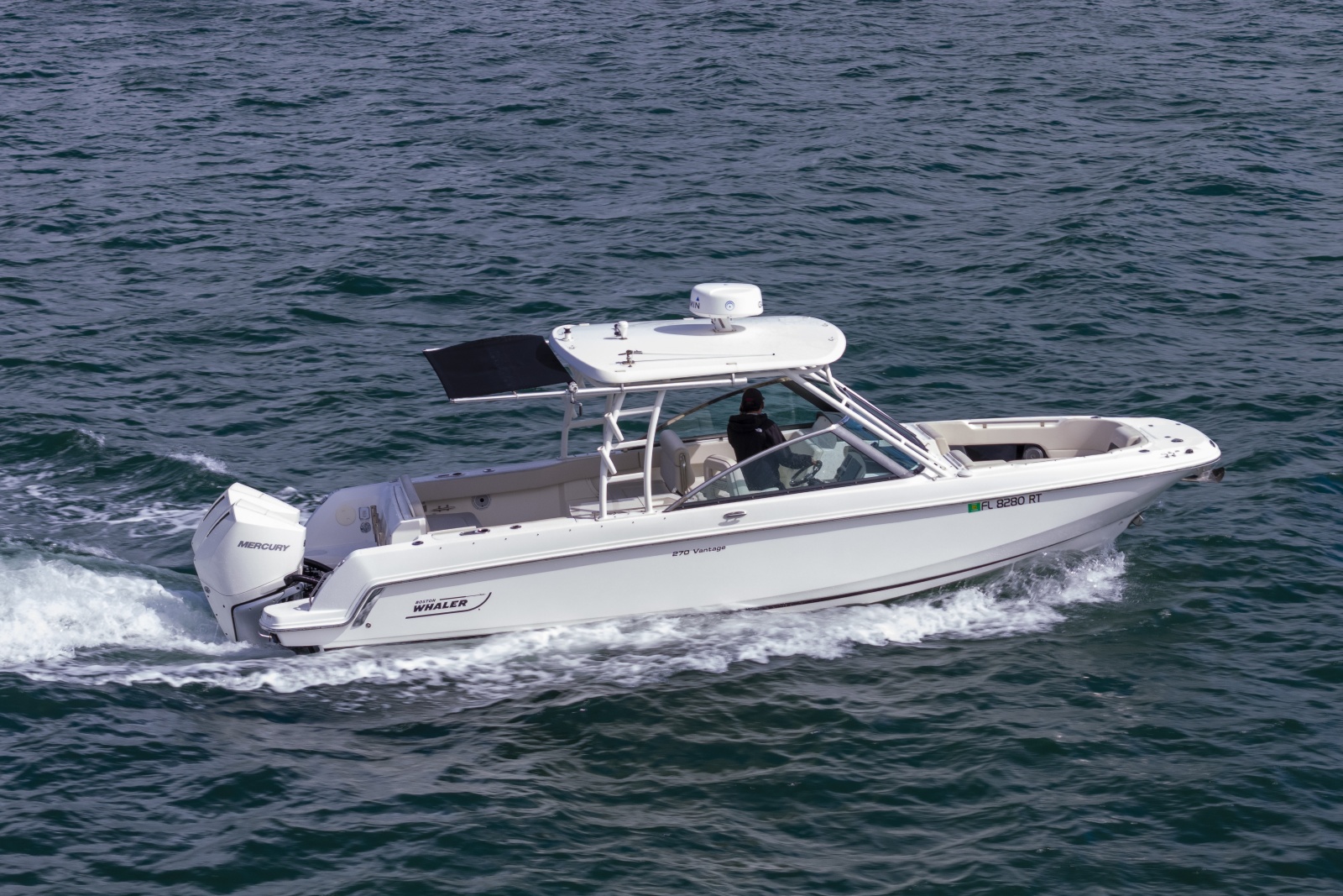 2019 Boston Whaler 270 Vantage