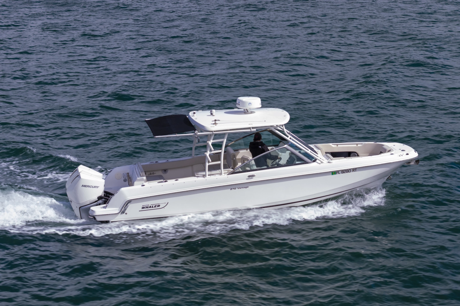 2019 Boston Whaler 270 Vantage