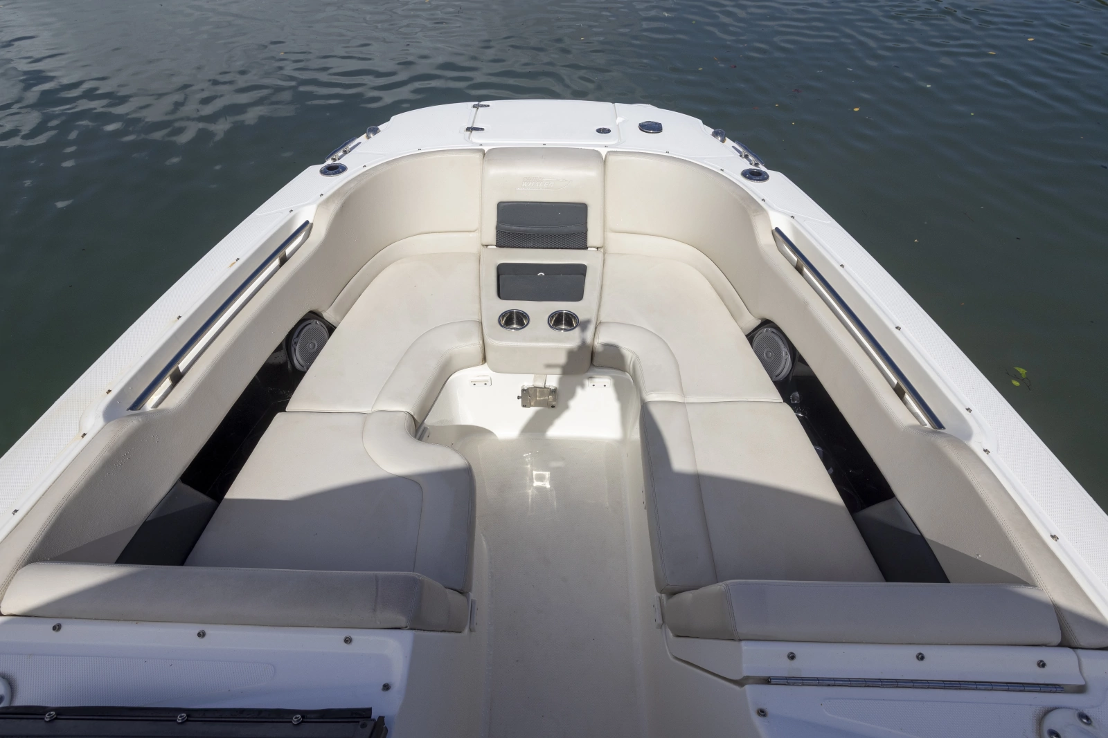 2019 Boston Whaler 270 Vantage