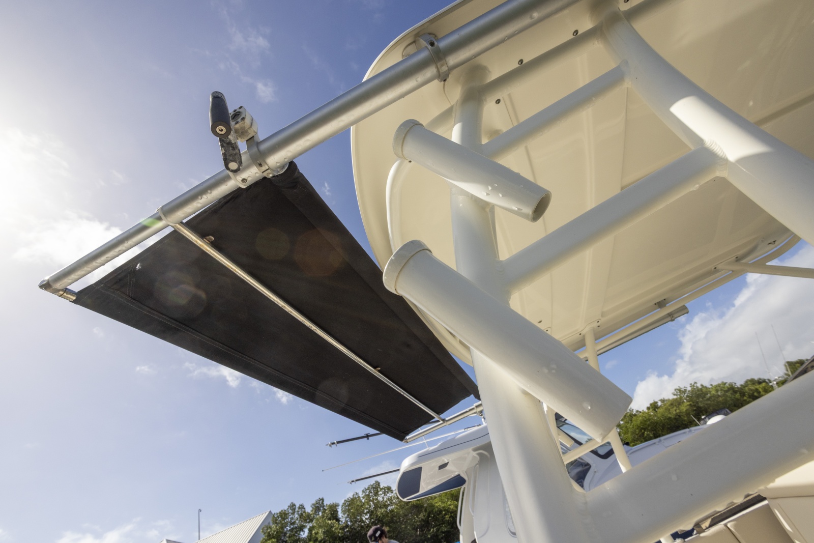 2019 Boston Whaler 270 Vantage