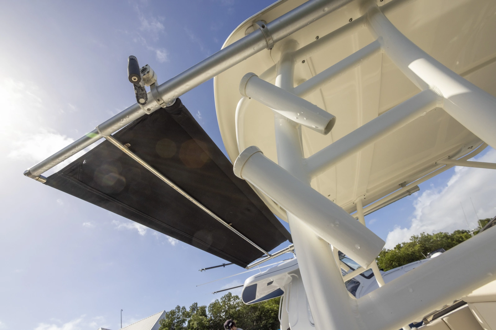 2019 Boston Whaler 270 Vantage