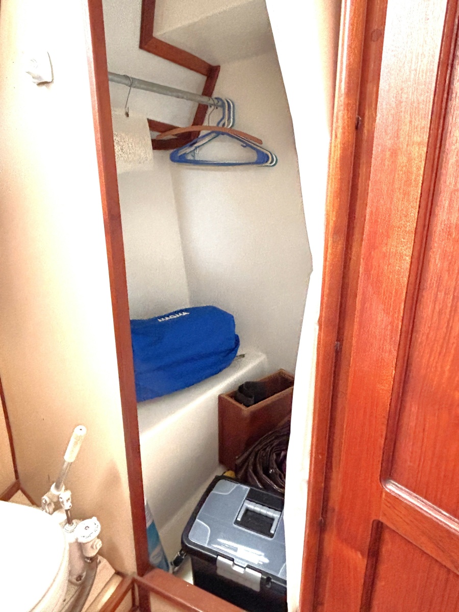 1981 Nordic 44 — Traveler