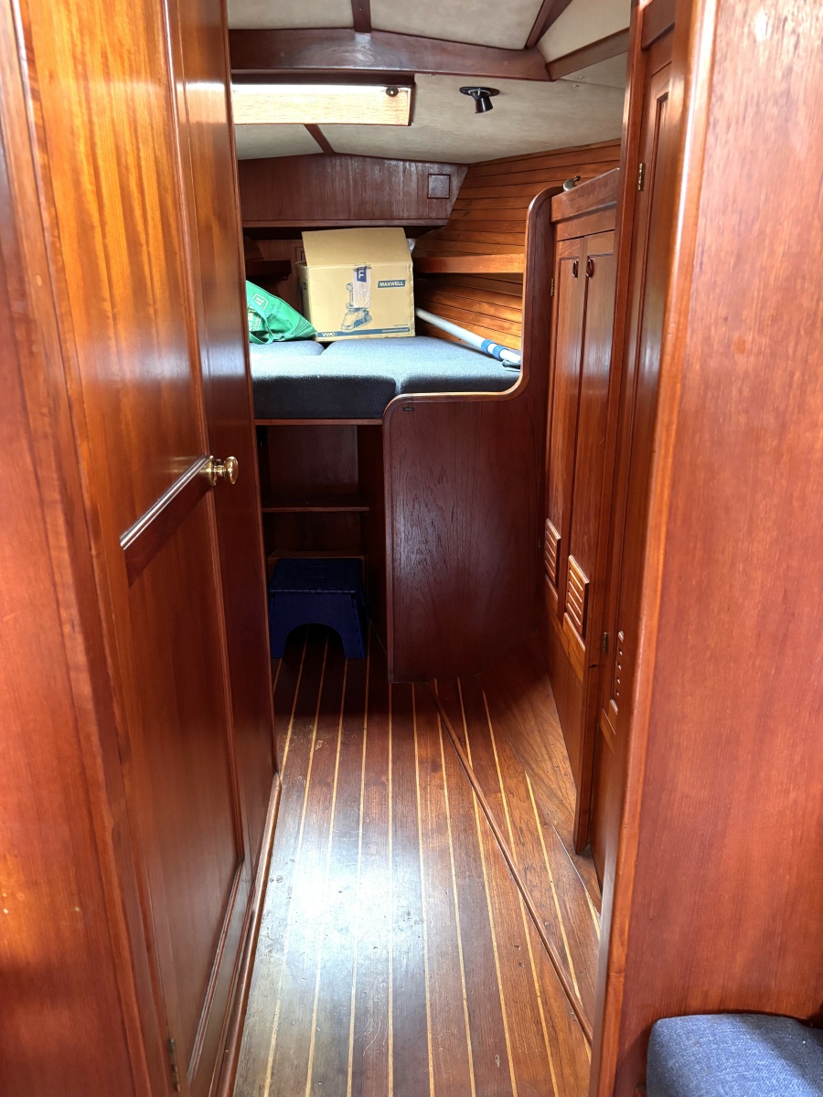 1981 Nordic 44 — Traveler