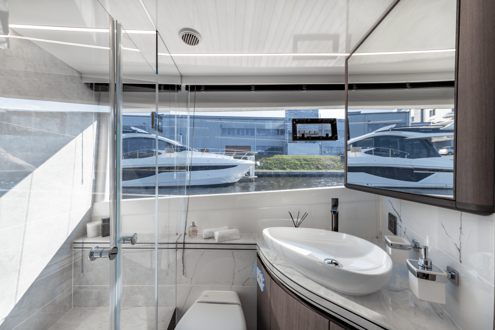 2024 Galeon 560 FLY