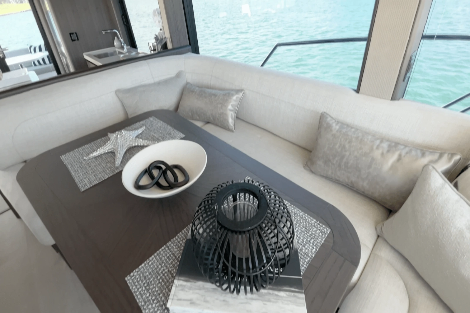 2024 Galeon 560 FLY