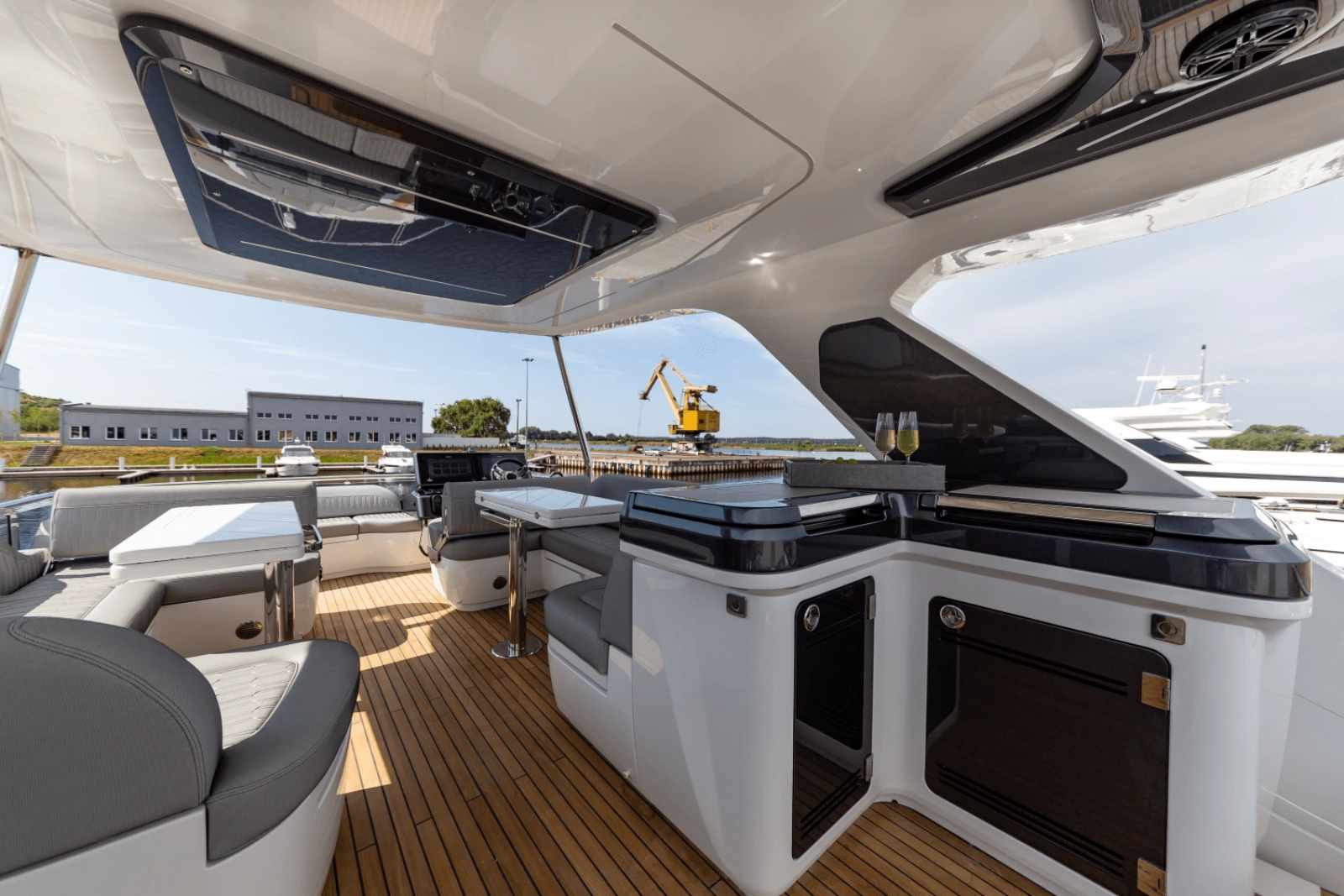 2024 Galeon 560 FLY