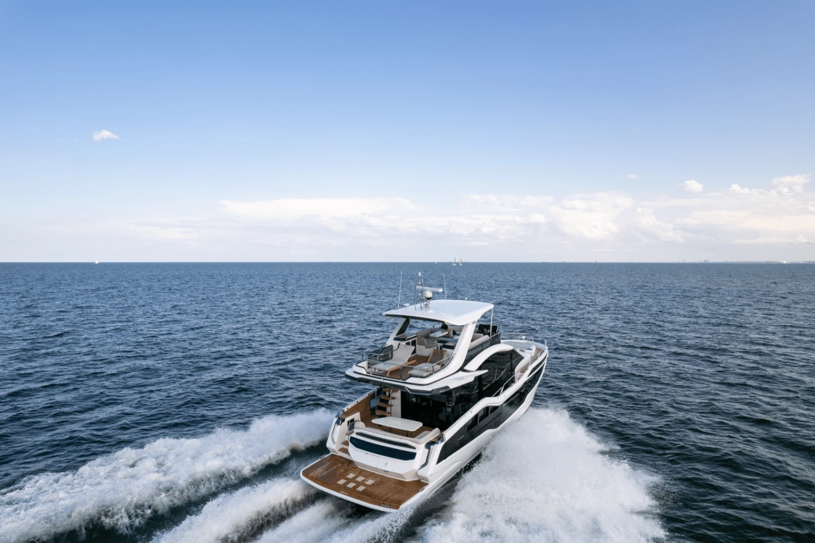 2024 Galeon 560 FLY