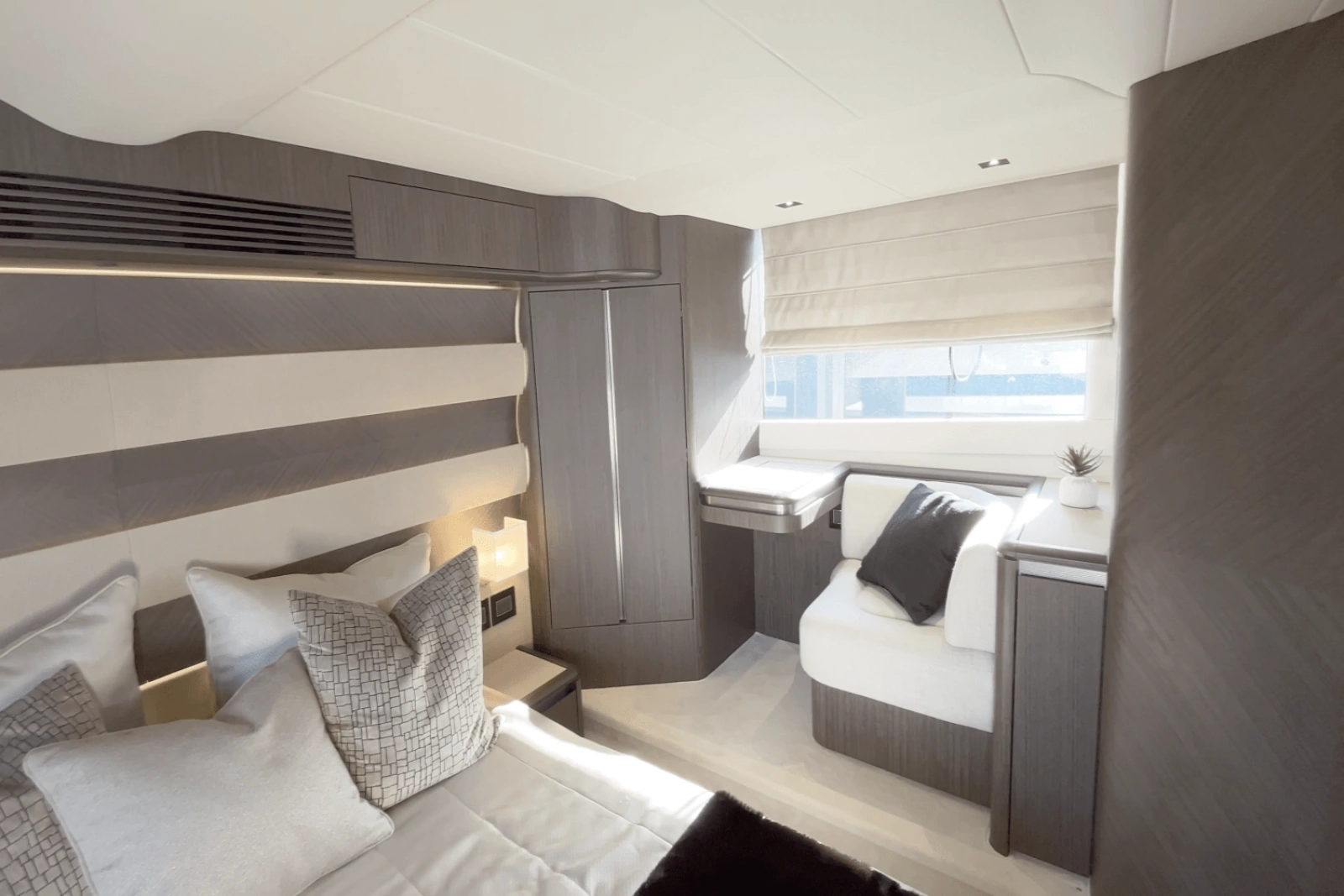 2024 Galeon 560 FLY