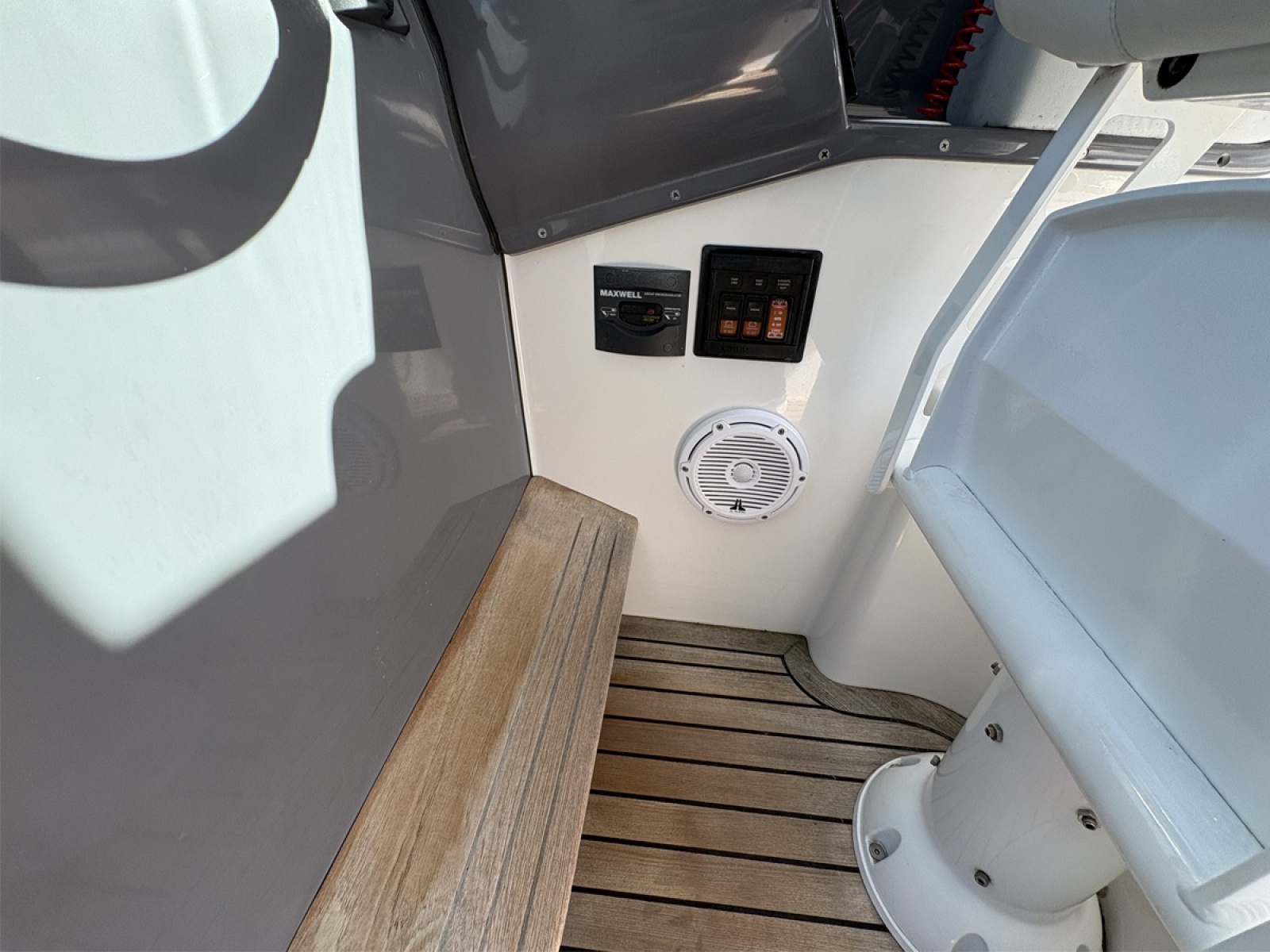 Anchor Switch and Speaker
