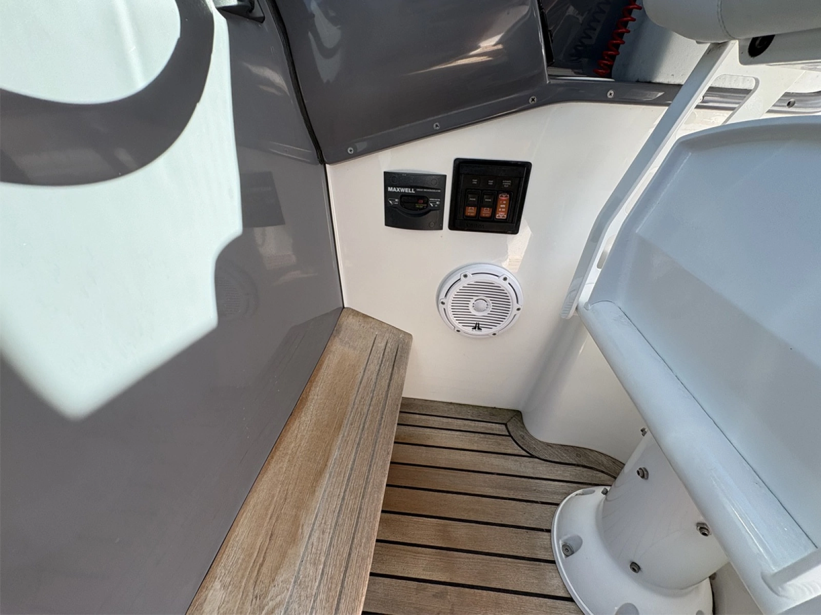 Anchor Switch and Speaker
